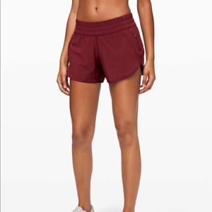NWT Lululemon Tracker LR short